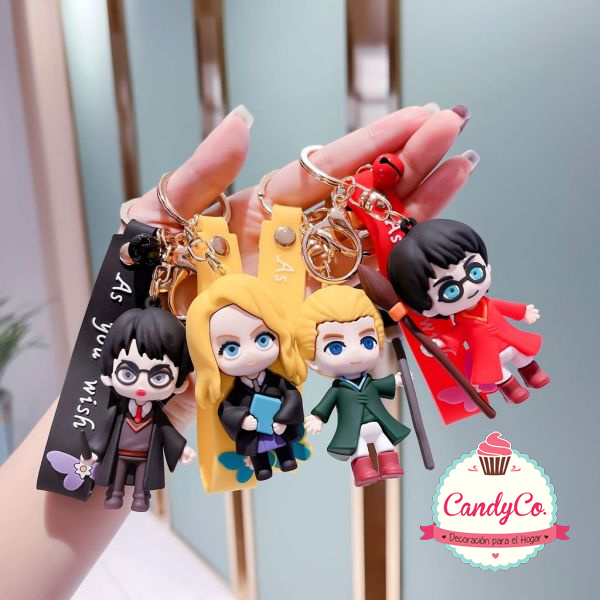 Te presentamos este Set de accesorios de Harry Potter! - Viene con  cadenitas y llaveros para que puedas elegir que usar - lo personalizas…